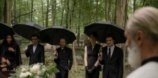 Jaki powinien być wieniec pogrzebowy? wieniec pogrzebowy