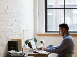 Jak sprawdzać działania agencji SEO