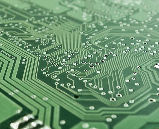 Jak ai zmienia pracę informatyka?