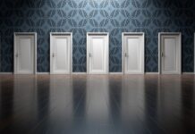 Kto podejmuje decyzje w projekcie?