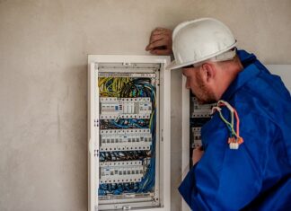 Jakie przedmioty są w zawodówce mechanik? Jakie przedmioty są w zawodówce mechanik?