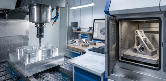 CNC czy druk 3D? Co wybrać do produkcji metalowej i prototypowania? CNC czy druk 3D